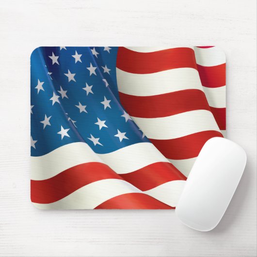 Red White and Blue Waving US Flag Mousepad (Mit Mouse)