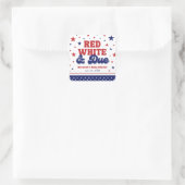 Red, White and Due 4 July Patriotic Baby Shower Quadratischer Aufkleber (Tasche)