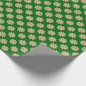Red White and Green Holiday Peppermint Candy Cane Geschenkpapier (Ecke)