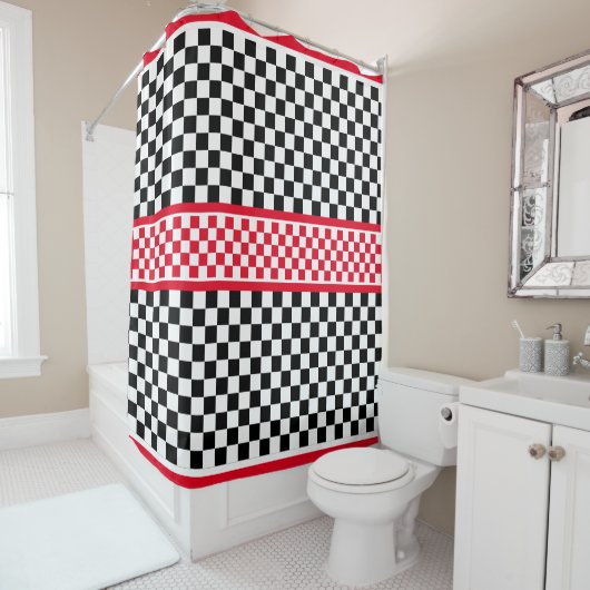 Red White Black Checked Duschvorhang (Beispiel)