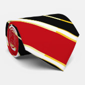 Red White Black und Gold Streifen Krawatte (Gerollt)