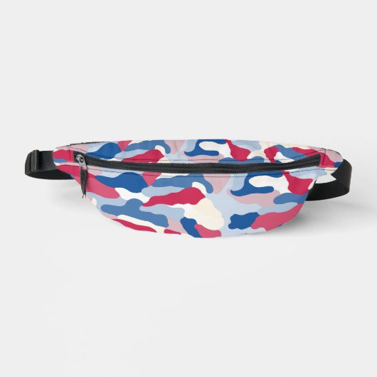 Red White & Blue Camouflage Bauchtasche (Vorderseite)
