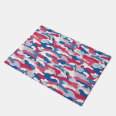 Red White & Blue Camouflage Fußmatte (Schrägansicht)