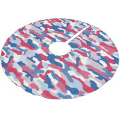Red White & Blue Camouflage Polyester Weihnachtsbaumdecke (Schrägansicht)