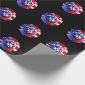 Red White & Blue Cat With American Flag Background Geschenkpapier (Ecke)
