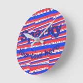 Red White Blue Circles Stripes Runde Wanduhr (Winkel)