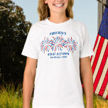 Red White Blue Fireworks Custom 4. Juli Familie T-Shirt<br><div class="desc">Super Spaß und festlich 4. Juli T - Shirt mit rot,  weiß und blau Feuerwerk und 3 Zeilen Text nach Maß. Perfekt als passende Shirts und Freunde für Ihr 4. Juli Party. Auch gut für Gedächtnistag oder Veteran's und der perfekte Weg,  um Ihren amerikanischen Stolz zu zeigen.</div>