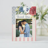 Red White Blue Floral USA Flag Foto Dankeskarte (Stehend Vorderseite)