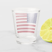 Red White & Blue Patriotic American Flag Schnapsglas (Rückseite)