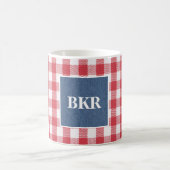 Red & White Buffalo Karo Blue Denim Monogram 11oz Kaffeetasse (Mittel)