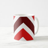 Red White Chevron Geometric Pattern Kaffeetasse (VorderseiteRechts)