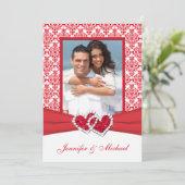 Red & White Damask & Hearts Foto Einladung (Stehend Vorderseite)