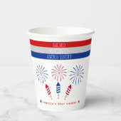 Red White Due 4. Juli Feuerwehr Baby Dusche Pappbecher (Rückseite)
