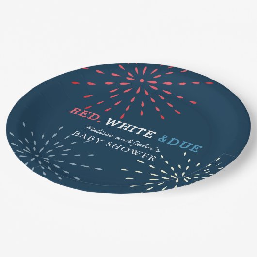 Red, White & Due July 4. Feuerwerk Babydusche Pappteller (Schrägansicht)