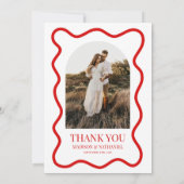 Red White Elegant Wavy Border Photo Wedding Dankeskarte (Rückseite)