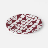 Red White Geometric Party Pappteller (Schrägansicht)