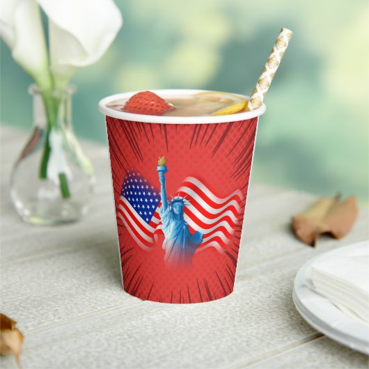 Red White Paper Cup Pappbecher (In Situ)