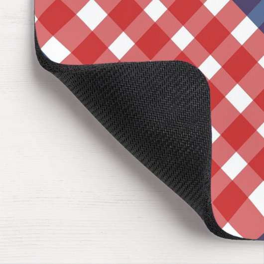 Red White und Blue Gingham Kariert Mousepad (Ecke)