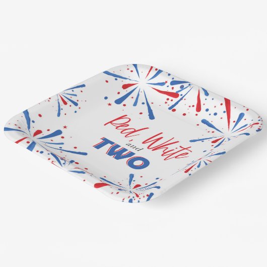 Red White und Two Birthday Firework Teller (Gewinkelt)