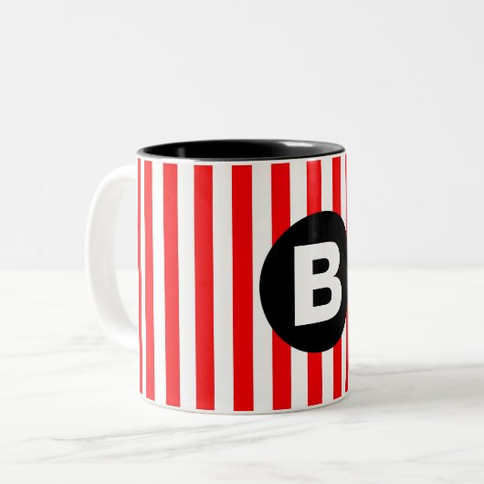Red White Vertical Stripes Black Monogram Zweifarbige Tasse (Vorderseite Links)