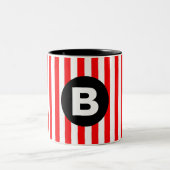 Red White Vertical Stripes Black Monogram Zweifarbige Tasse (Mittel)