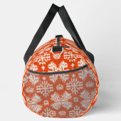 Red White Winter Snowflake Muster Duffle Bag (Rechts)
