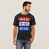 Red Wine and Meow Drink 4. Juli Pride Ameri T-Shirt (Vorne ganz)