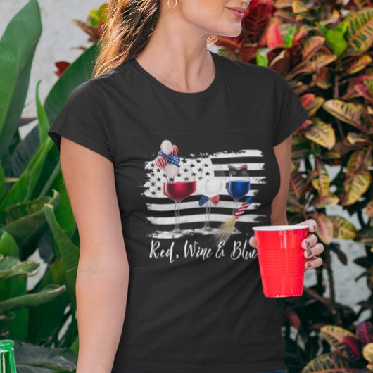 Red Wine Blue 4. Juli Independence Day Flag T-Shirt