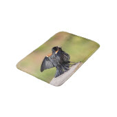 Red Winged Blackbird Singing Badematte (Schrägansicht)