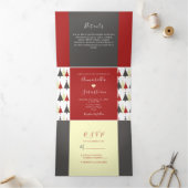 Red Winter Wedding Tri-Fold Einladung (Innenseite)