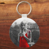 Red Woman Schlüsselanhänger (Vorderseite)