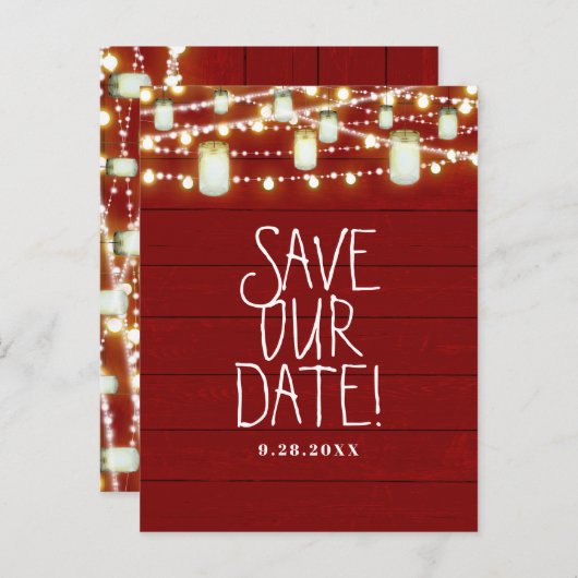 Red Wood & String Lights Rustikal Save the Date Ankündigungspostkarte (Vorne/Hinten)