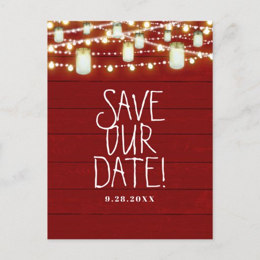 Red Wood & String Lights Rustikal Save the Date Ankündigungspostkarte (Vorderseite)