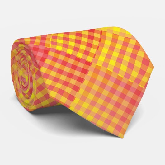 Red Yellow Checker Abstract Pattern Krawatte (Gerollt)