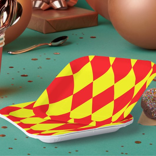 Red Yellow Harlequin Checkered Design  Pappteller