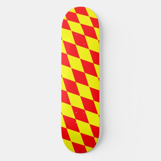 Red Yellow Harlequin Checkered Design  Skateboard (Vorderseite)