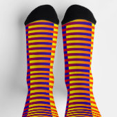 Red Yellow Orange Blue Striped Pattern Socken (Oben)