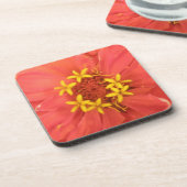 Red Zinnia Macro Cork Untersetzer (Linke Seite)