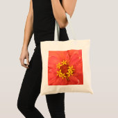 Red Zinnia Macro Tote Tasche (Vorderseite (Produkt))