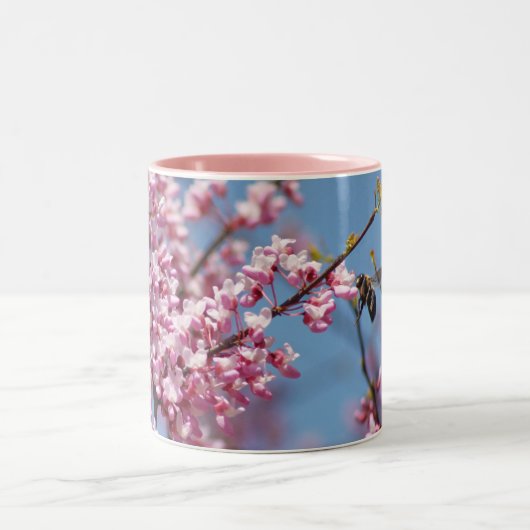 Redbud Tree Pink Floral Bee Zweifarbige Tasse (Mittel)