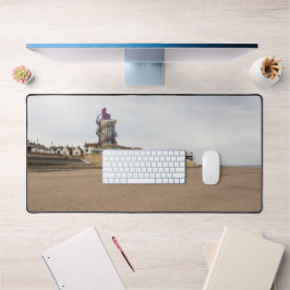 Redcar Beach and Beacon Schreibtischunterlage