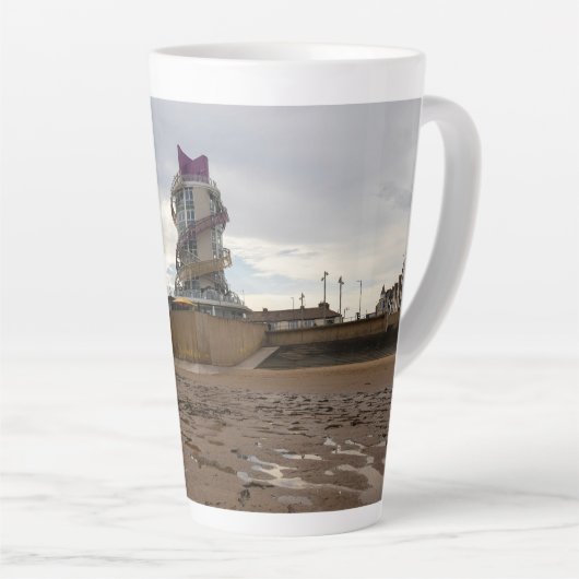 Redcar Strand und Beacon Milchtasse (Rechte Ecke)