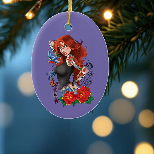 Redhead Frau Tattoos Keramik Ornament