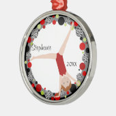 RedheadGymnast in rotem, schwarzem u. grünem Silbernes Ornament (Links)