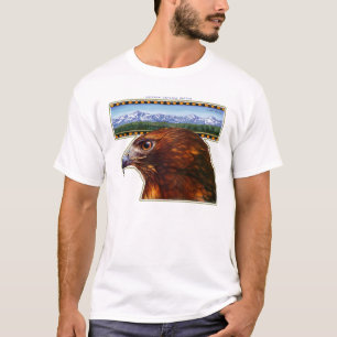 Redtailfalke und schneebedeckte Berge T-Shirt