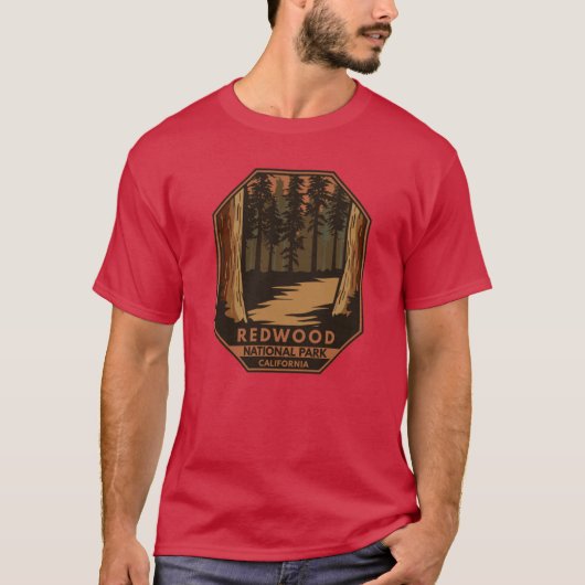 Redwood National Park Minimal Retro Emblem T-Shirt (Vorderseite)