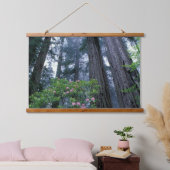 Redwoods und Rhododendren Wandteppich Mit Holzrahmen (Schlafzimmer)
