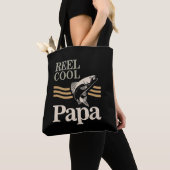 Reel Cool Papa - Geschenke von Vater und Großvater Tasche (Von Nahem)