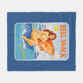 Reel Snack Retro Pin-Up Red Snapper Fishing Boater Fleecedecke (Vorderseite (Horizontal))