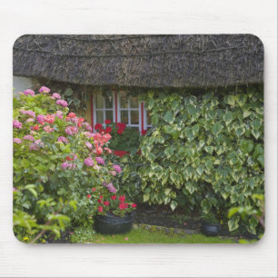 Reetgedecktes Cottage, Adare, County Limerick, Mousepad